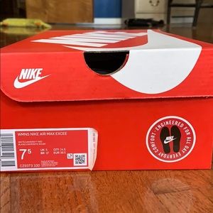 Women’s Nike air max excee